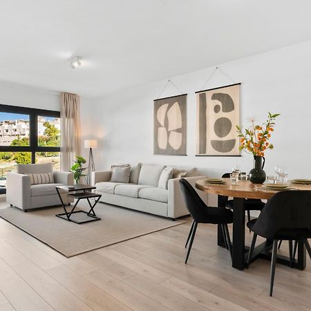 Beautiful 2-Bedroom Apartment Near Center And Beach 埃斯特波纳 外观 照片